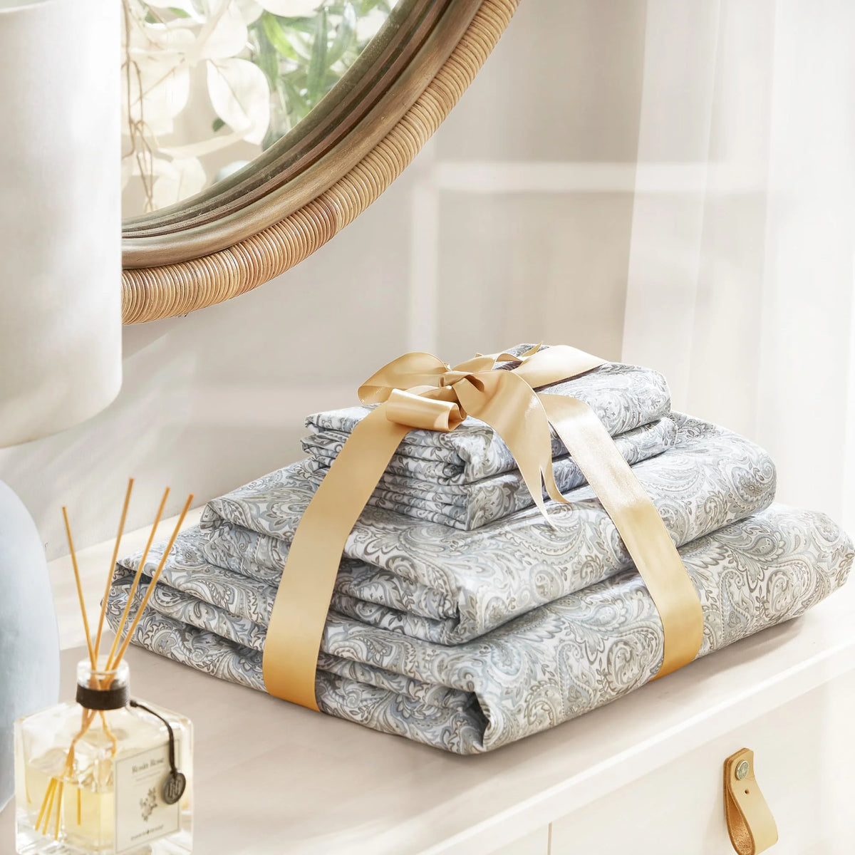 Gray 4 Piece Cotton Queen Sheets Set with Deep Pocket P475626