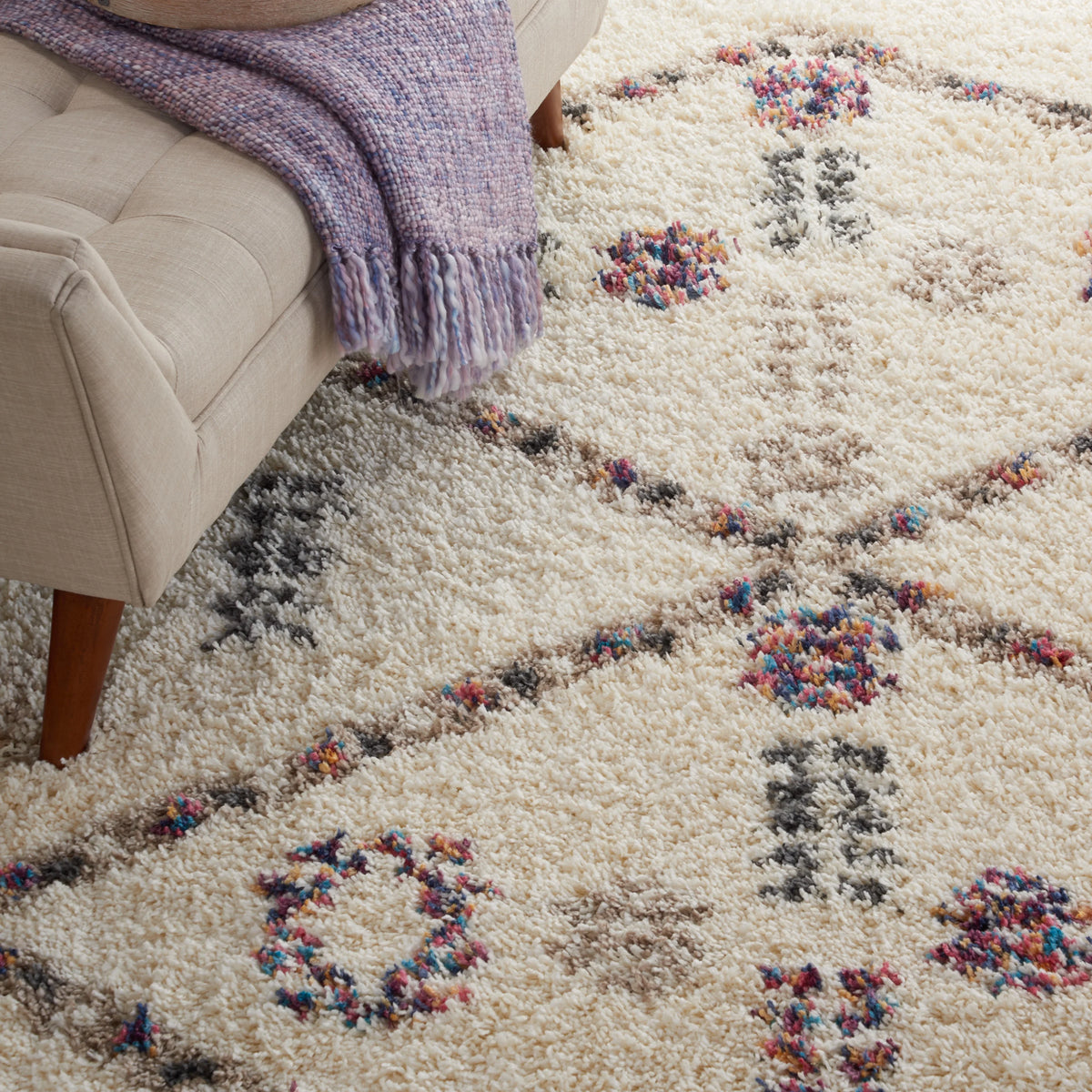 Ivory Shag Area Rug L22757