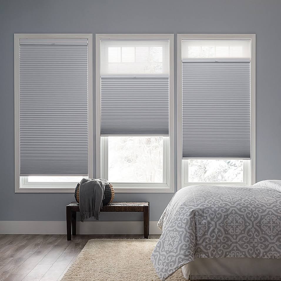 Cordless Day/Night Cellular Shade in Snow G911