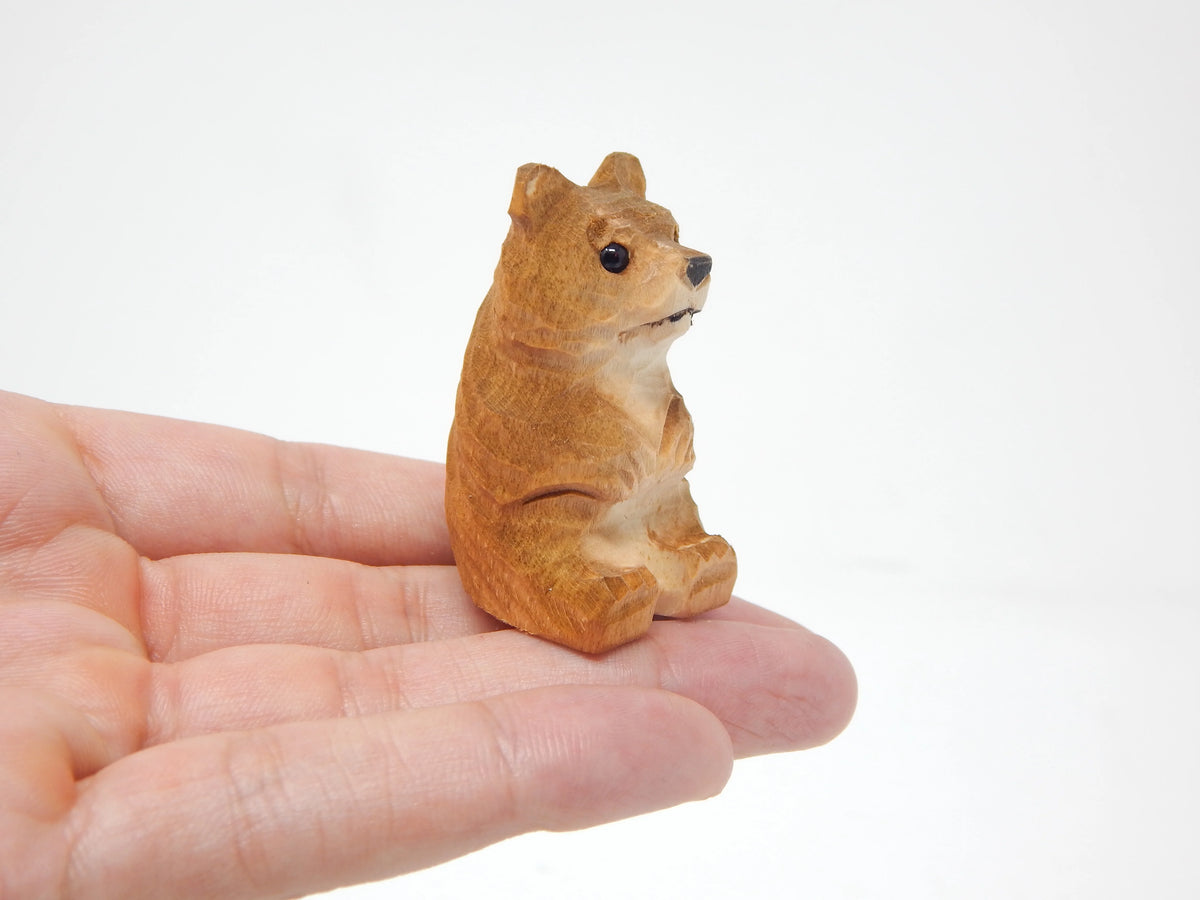 Brown Bear Wooden Carving Figurine E27640