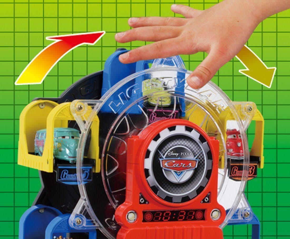 Tomica Cars Giant Slalom Parking U64861