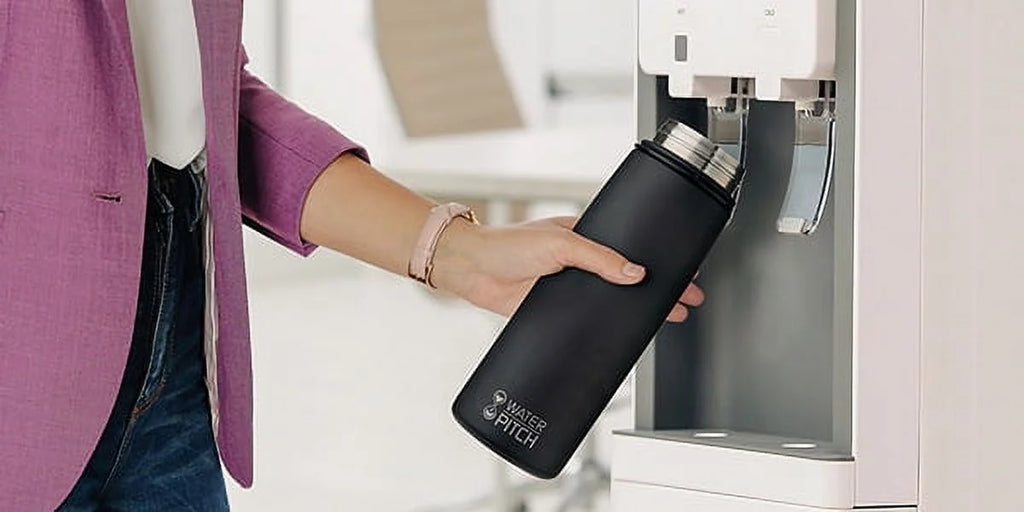 Black Thermal Insulated 26oz Water Filter Bottle O32160