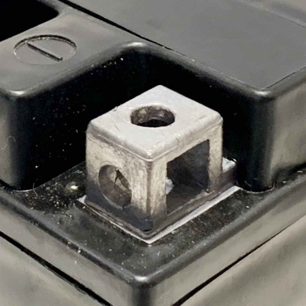 Maintenance Free Sealed AGM 270CCA Battery B57569