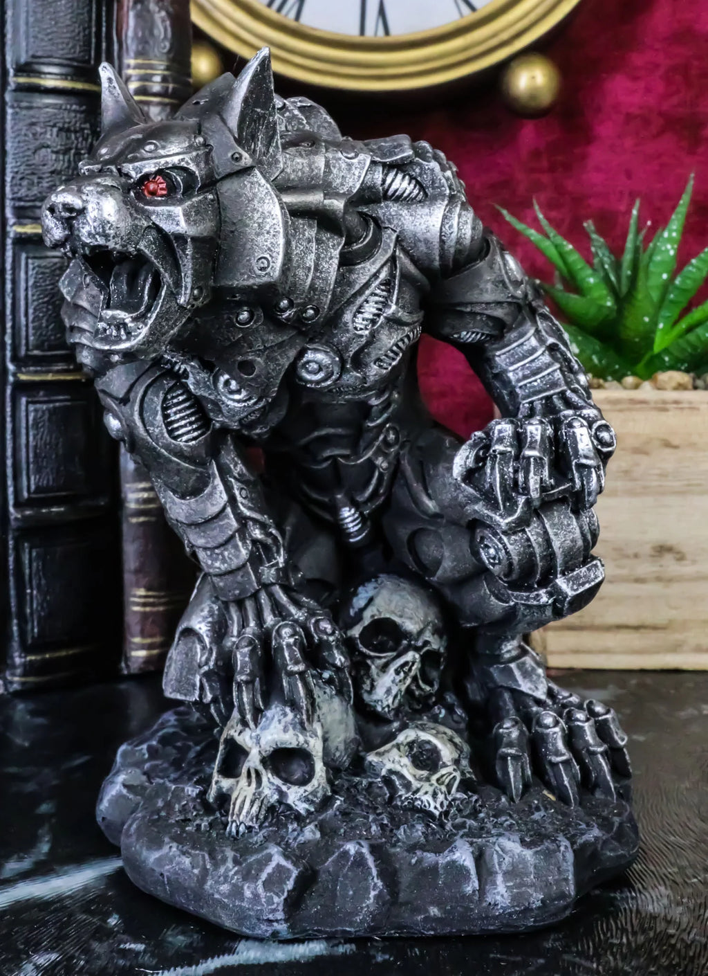 Steampunk Robotic Werewolf Crushing Skull Statue Figurine U179