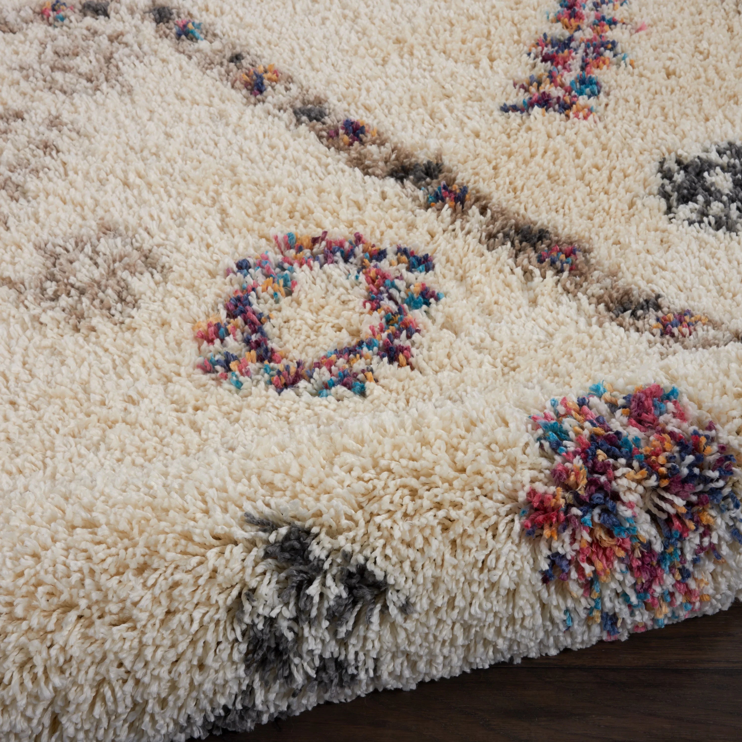 Ivory Shag Area Rug L22757