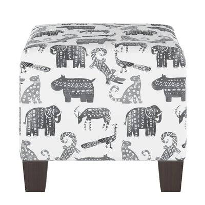 Gray/White Ottoman U1641