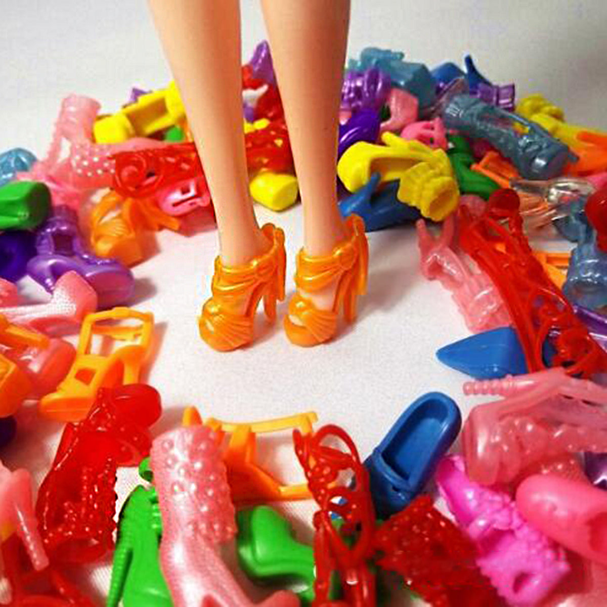 32 Item/Set Doll Accessories Clothes Z9992